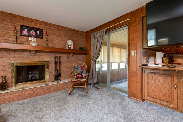 802 E Smith Street, Springfield, MO 65803