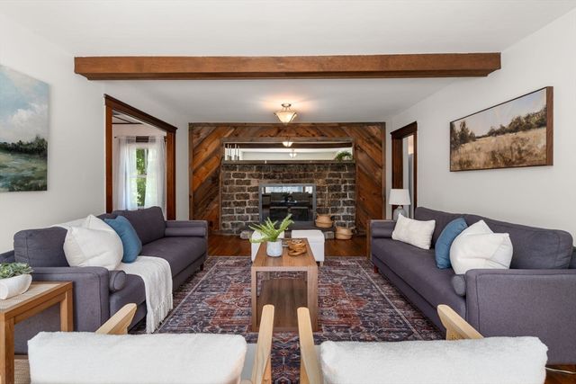 94 W Plain St, Wayland, MA 01778