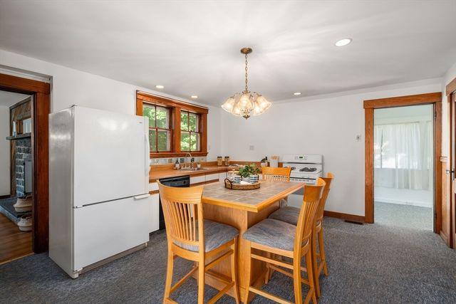 94 W Plain St, Wayland, MA 01778