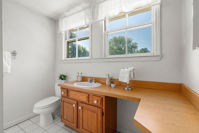94 W Plain St, Wayland, MA 01778