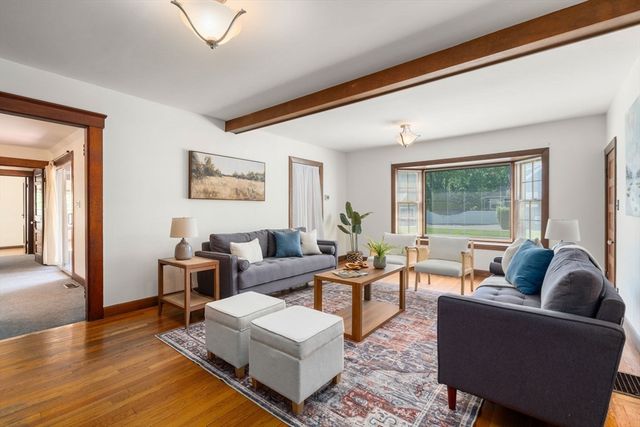 94 W Plain St, Wayland, MA 01778