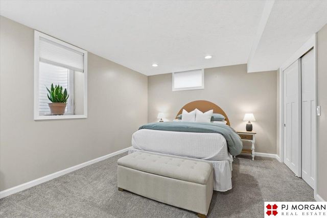 11825 Hickory Road, Omaha, NE 68144