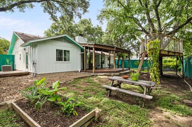 6604 Woodhue DR, Austin, TX 78745