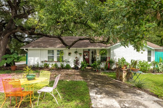 6604 Woodhue DR, Austin, TX 78745