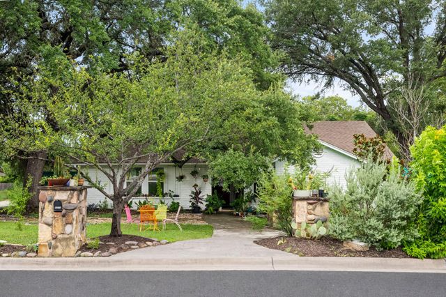 6604 Woodhue DR, Austin, TX 78745