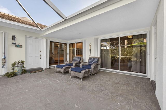 7502 Geminata Oak Court, Palm Beach Gardens, FL 33410