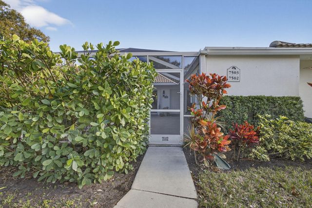 7502 Geminata Oak Court, Palm Beach Gardens, FL 33410