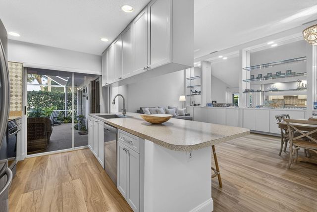 7502 Geminata Oak Court, Palm Beach Gardens, FL 33410