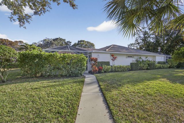 7502 Geminata Oak Court, Palm Beach Gardens, FL 33410