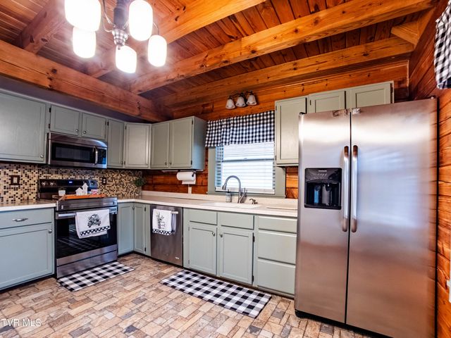 261 Eedmont Court, Rogersville, TN 37857