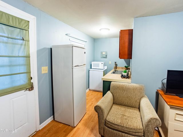 261 Eedmont Court, Rogersville, TN 37857