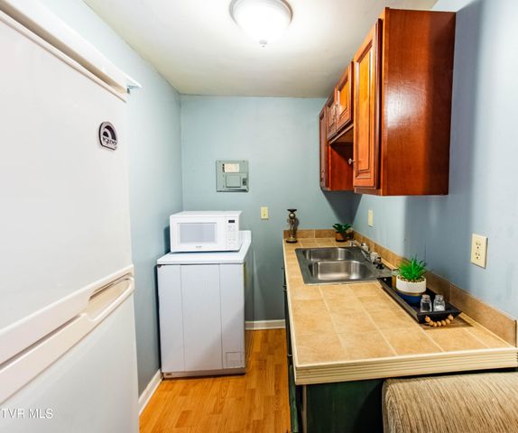 261 Eedmont Court, Rogersville, TN 37857