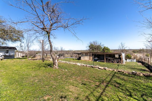 1815 S Oak Street, Brady, TX 76825