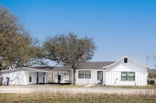 1815 S Oak Street, Brady, TX 76825