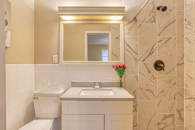 1911 S Saratoga Avenue, Springfield, MO 65804