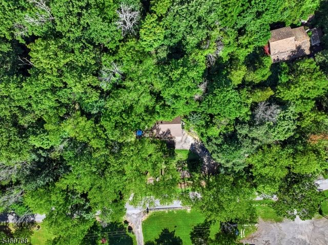37 Shades Of Death Rd, Liberty Twp., NJ 07838