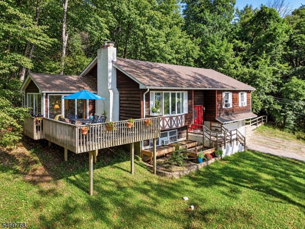37 Shades Of Death Rd, Liberty Twp., NJ 07838