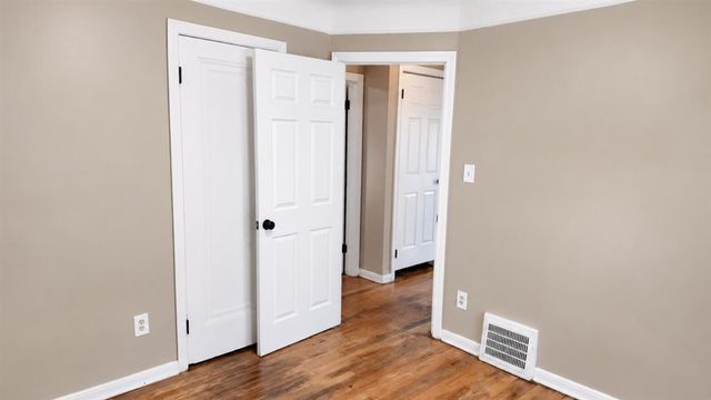 16062 Carlisle Street, Detroit, MI 48205