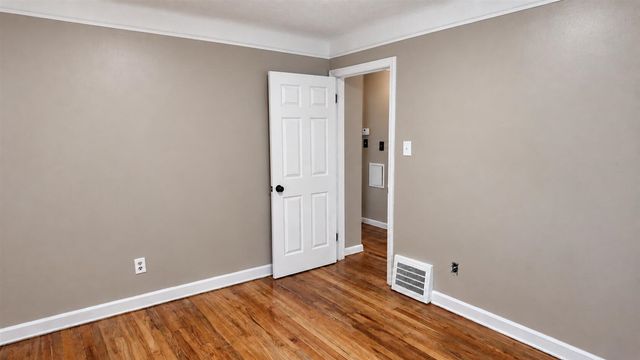 16062 Carlisle Street, Detroit, MI 48205