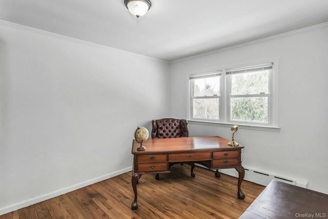 56 Dowsing Place, Amityville, NY 11701