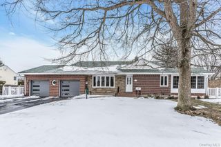 56 Dowsing Place, Amityville, NY 11701