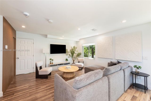 1450 SW 20th Avenue 1450, Miami, FL 33145