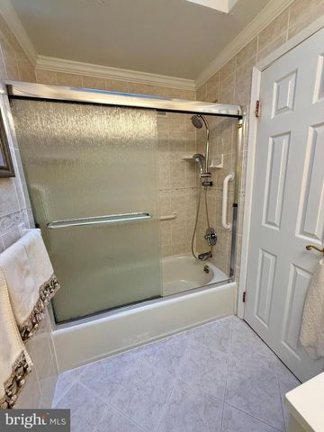 12837 CABELL RD, Philadelphia, PA 19154