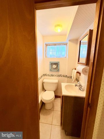 12837 CABELL RD, Philadelphia, PA 19154