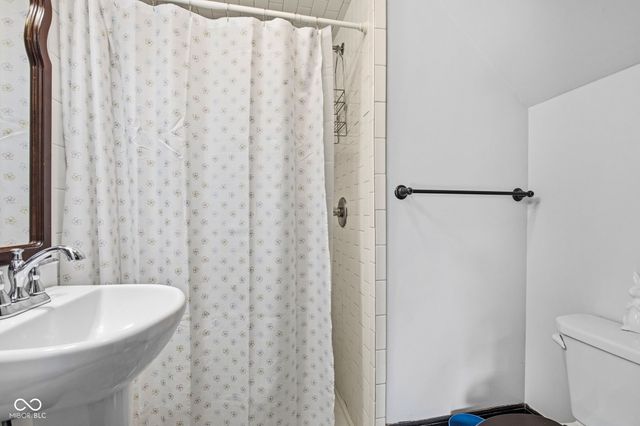 11218 Exchange Street, Indianapolis, IN 46259