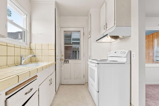 1515 Brommer Street, Santa Cruz, CA 95062