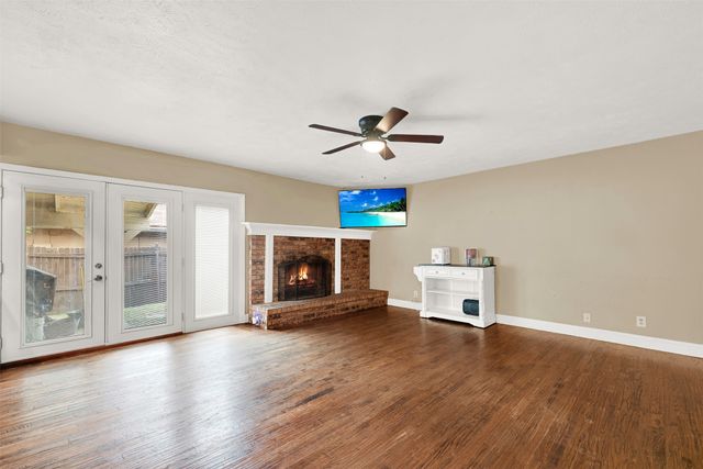 5604 Tyler Street, The Colony, TX 75056