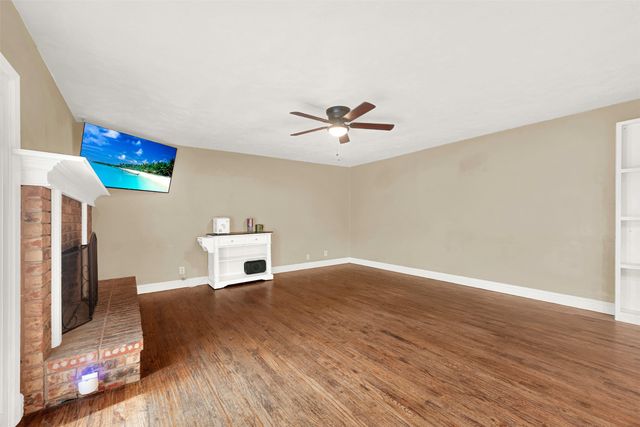 5604 Tyler Street, The Colony, TX 75056