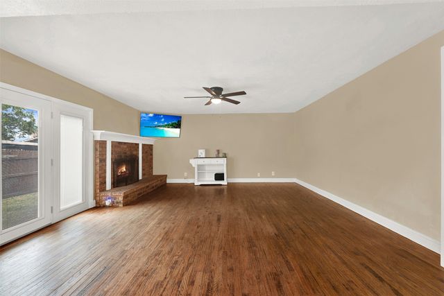 5604 Tyler Street, The Colony, TX 75056