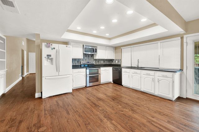 5604 Tyler Street, The Colony, TX 75056