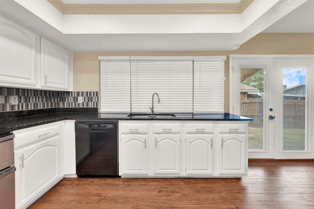 5604 Tyler Street, The Colony, TX 75056