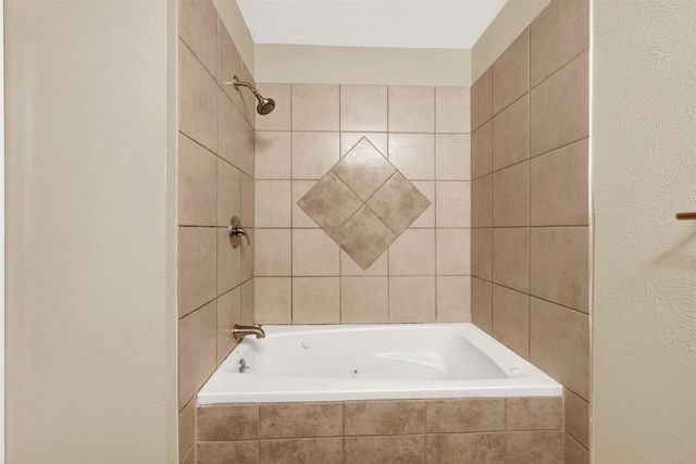5604 Tyler Street, The Colony, TX 75056