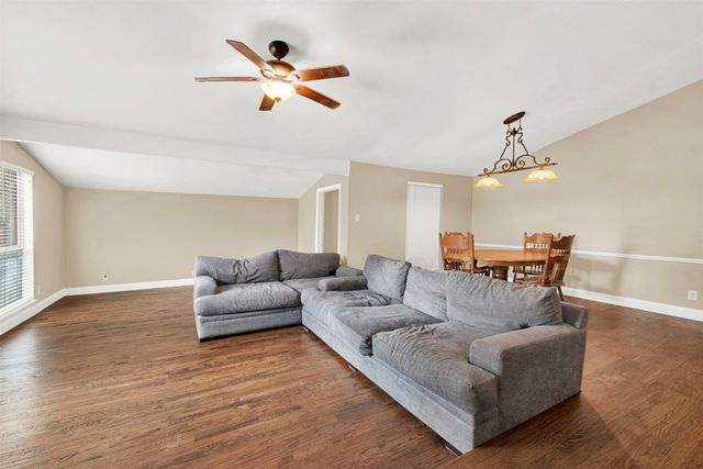 5604 Tyler Street, The Colony, TX 75056