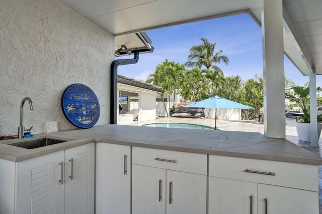 820 SE 6TH Avenue, Pompano Beach, FL 33060