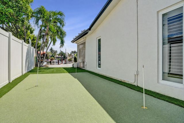 820 SE 6TH Avenue, Pompano Beach, FL 33060