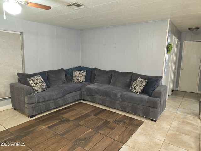 428 N 68th Avenue 233, Phoenix, AZ 85043