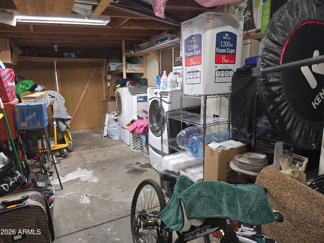 428 N 68th Avenue 233, Phoenix, AZ 85043