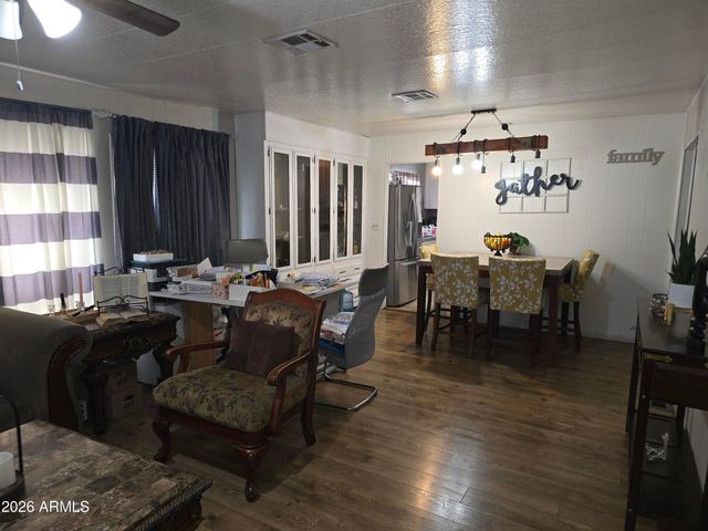 428 N 68th Avenue 233, Phoenix, AZ 85043