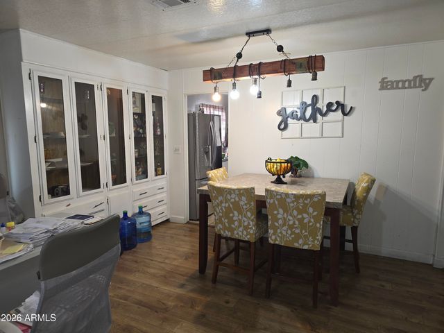 428 N 68th Avenue 233, Phoenix, AZ 85043