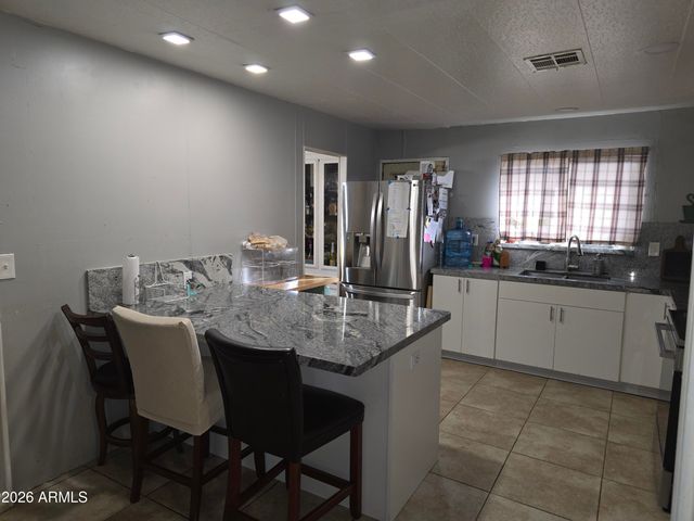 428 N 68th Avenue 233, Phoenix, AZ 85043