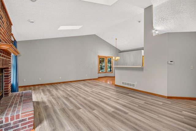699 Scioto Meadows Boulevard, Grove City, OH 43123