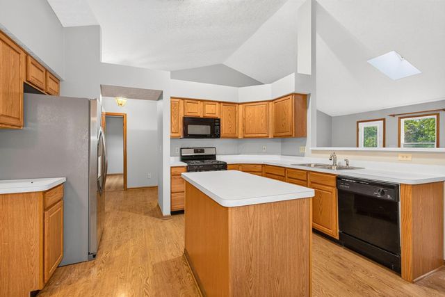 699 Scioto Meadows Boulevard, Grove City, OH 43123
