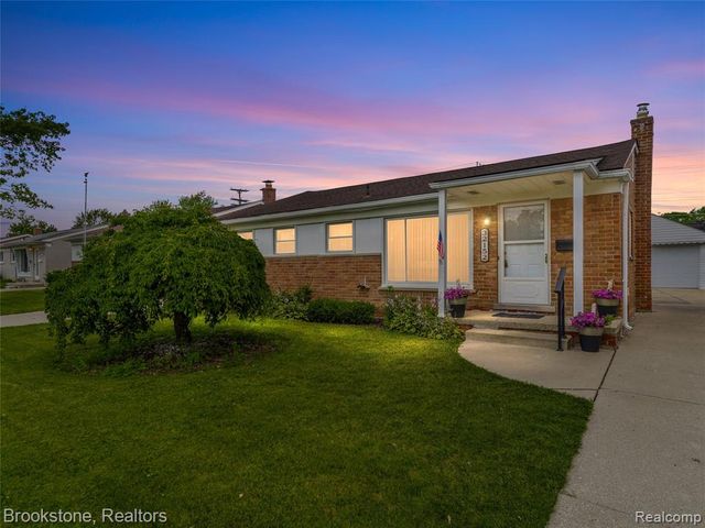 32152 Anita Drive, Westland, MI 48185