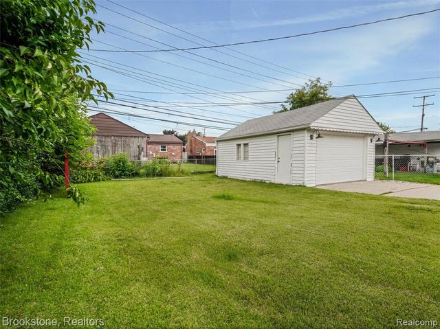 32152 Anita Drive, Westland, MI 48185