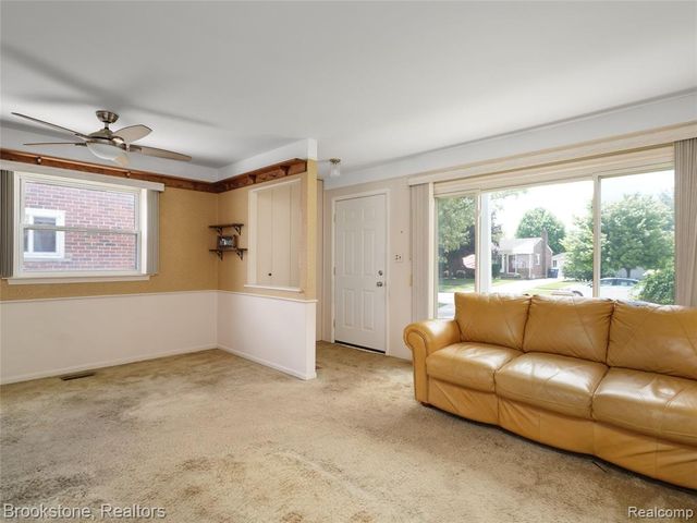 32152 Anita Drive, Westland, MI 48185