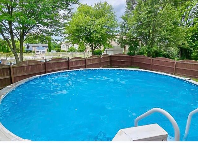4601 Bedford Road, Valparaiso, IN 46383